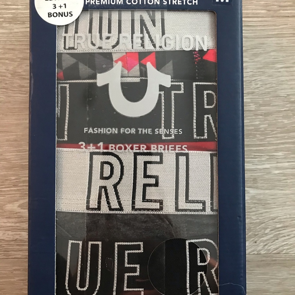 New TRUE RELIGION men’s boxer briefs 4 pack M